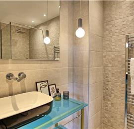 3 bedroom villa with pool & sea views, Makrades, sleeps 6